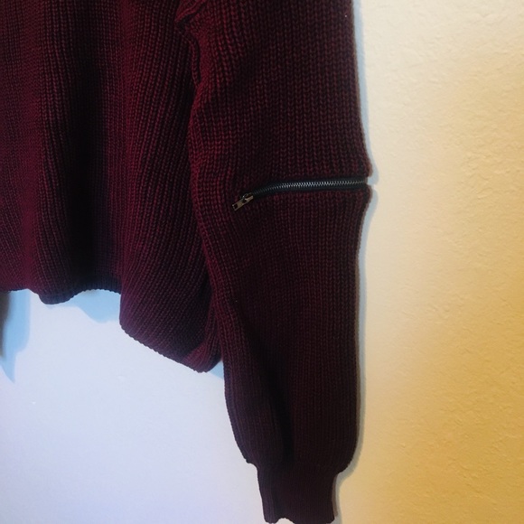 CHOKER SWEATER🖤 - Picture 3 of 7